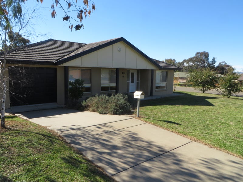 1/1B Canola Place, Estella, NSW 2650