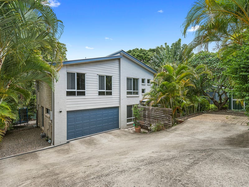 64 Hoskins Street, Sandgate, QLD 4017