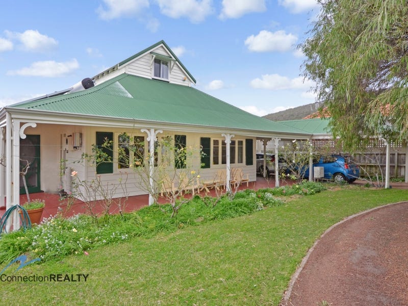 1/18 Golf Links Road, Middleton Beach, WA 6330