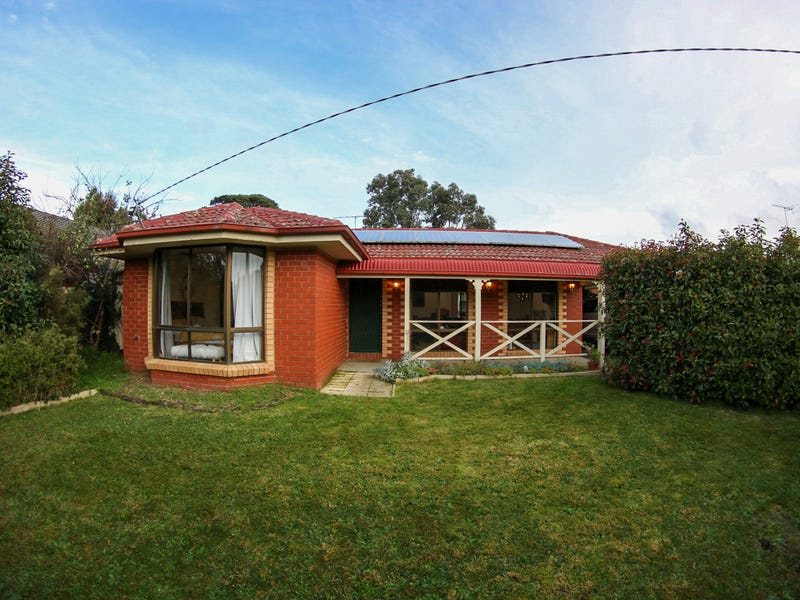 Atkinson Street Ballan Vic Realestate Com Au