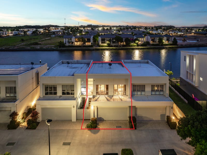 Real Estate & Property for Sale in Runaway Bay, QLD 4216 (+1 location