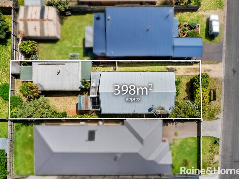 102 Sixth Avenue, Rosebud, Vic 3939 Property Details