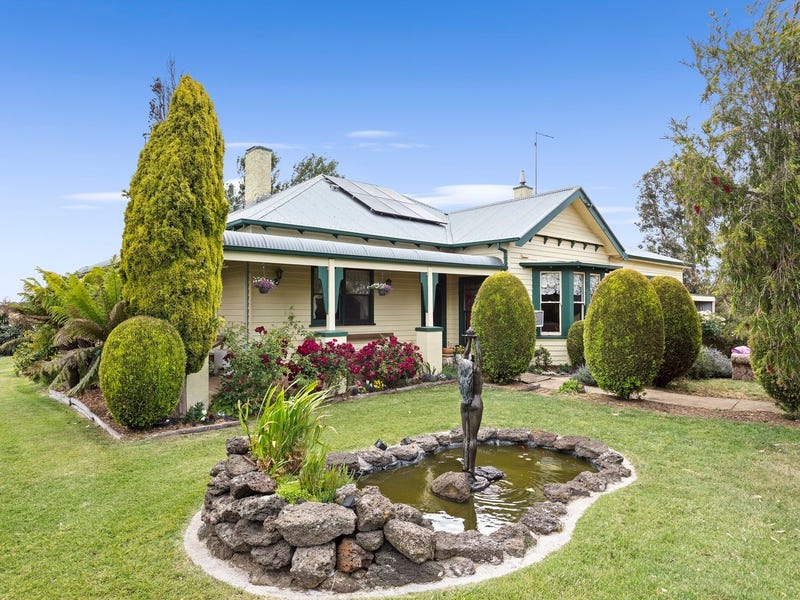 305 CoragulacBeeac Road, Warrion, Vic 3249 Property Details