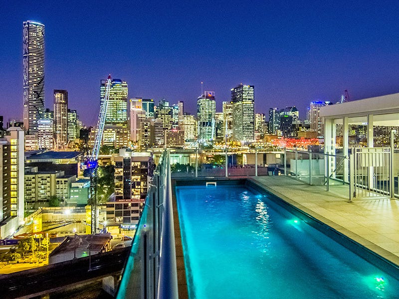 Sold Property Prices & Auction Results in Dornoch Terrace, Brisbane