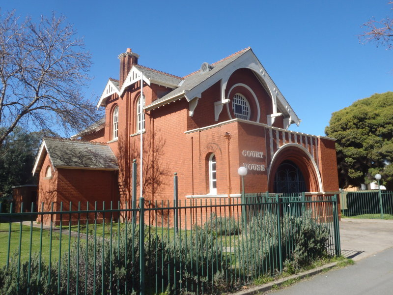 99 Binney Street, Euroa, Vic 3666 Property Details