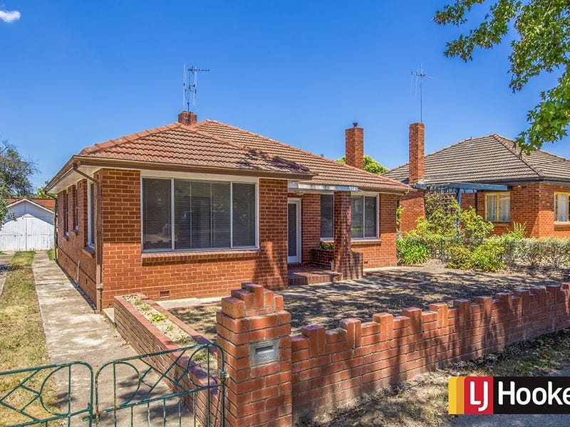 8 Bruce Street, Queanbeyan, NSW 2620