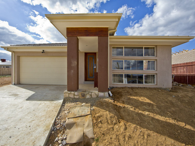 77 Ormiston Circuit, Harrison, ACT 2914