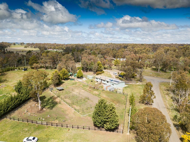 11 Camp Street, Crookwell, NSW 2583 House for Sale