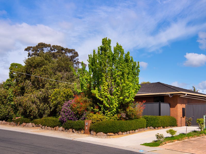 3 Clee Crescent, Strathdale, Vic 3550 Property Details