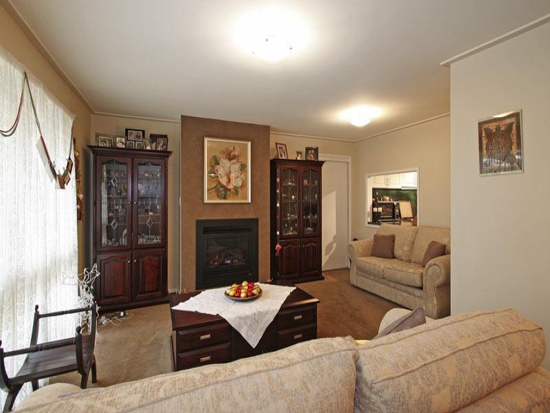 10 Minton Drive, Frankston, Vic 3199 Property Details