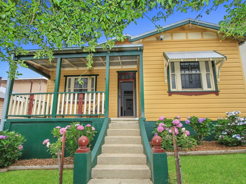 35 Gilmore Street, West Wollongong, NSW 2500