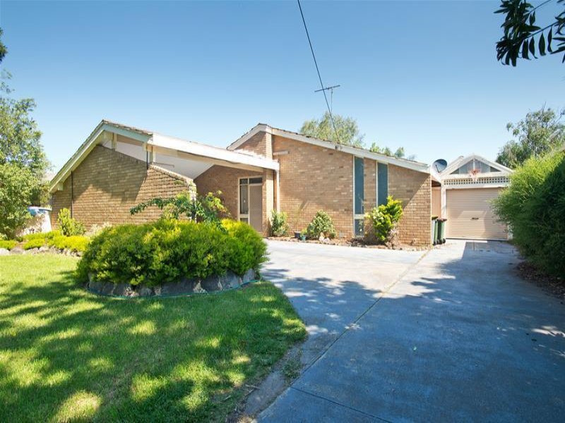 15 Malcolm Street, Bacchus Marsh, VIC 3340