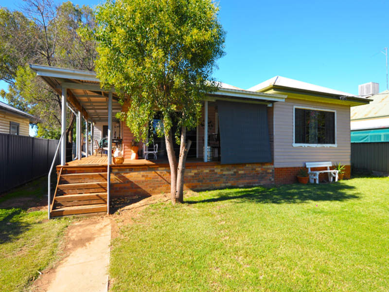 12 Balonne Street, Narrabri, NSW 2390 Property Details