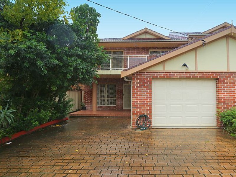 125A Hillcrest Avenue, Greenacre, NSW 2190 Property Details