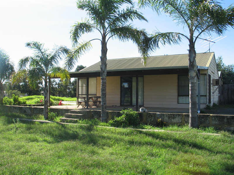 14 Carl Street, Muchea, WA 6501 Property Details