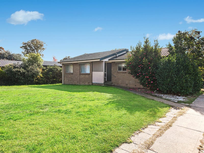 5 Wall Place, Page, ACT 2614 Property Details