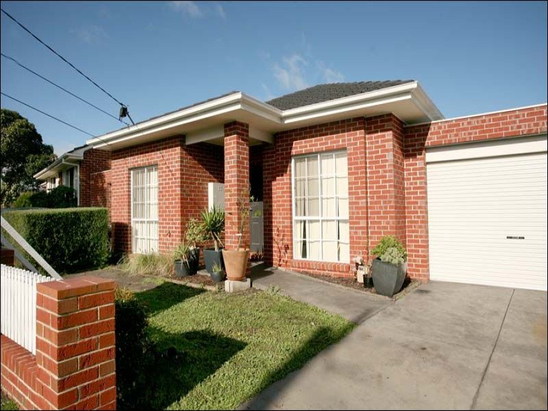 10B Caledonia Crescent, Mulgrave, Vic 3170 Property Details