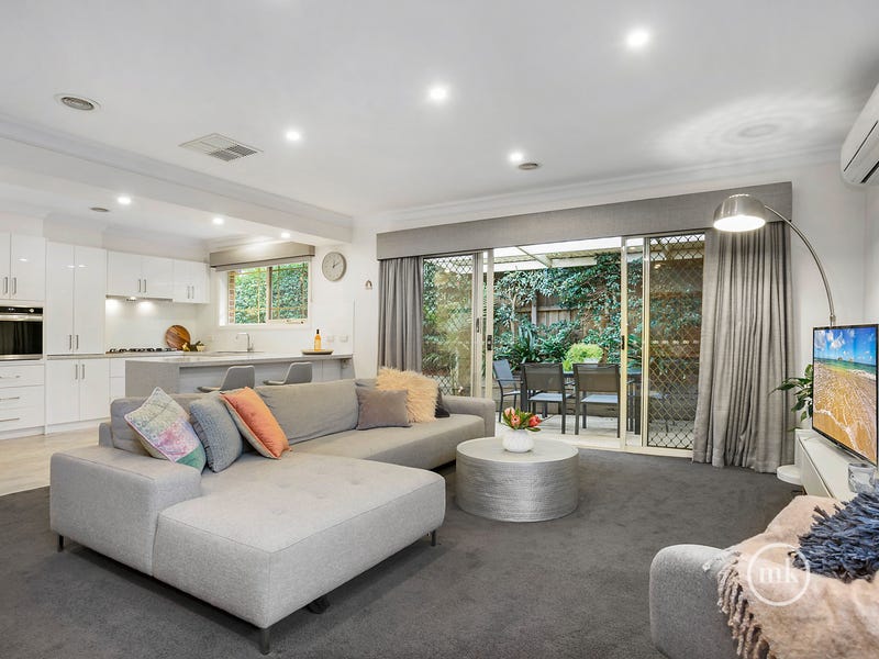 2/15 Peters Street, Watsonia, Vic 3087 Property Details