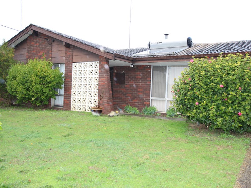 13 Hair Street, Waroona, WA 6215