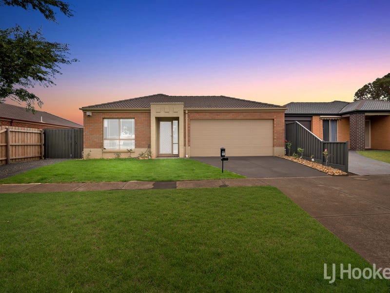 73 Kirkton Drive, Kurunjang, Vic 3337 - Property Details