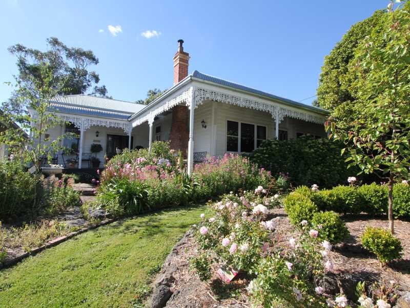 92 Sussex Street, Linton, Vic 3360 Property Details