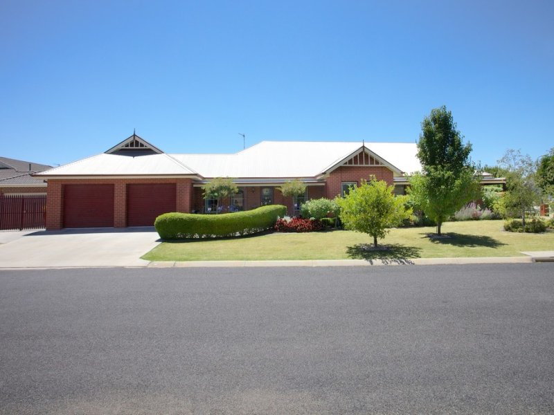 160 Barnes Boulevard, Horsham, Vic 3400 Property Details