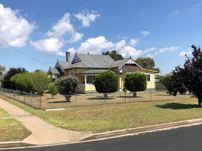 130 Macquarie Street, Glen Innes, NSW 2370