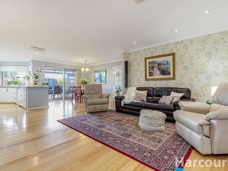 9 Blairgowie Heights, Kinross, WA 6028