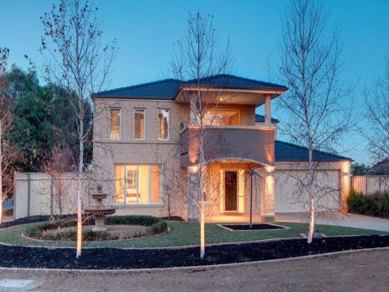 54 Waterfront Boulevard, Werribee, Vic 3030 Property Details