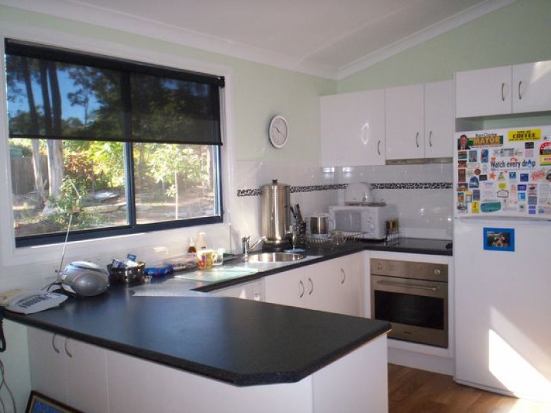 7 Lenard Street, Lamb Island, QLD 4184