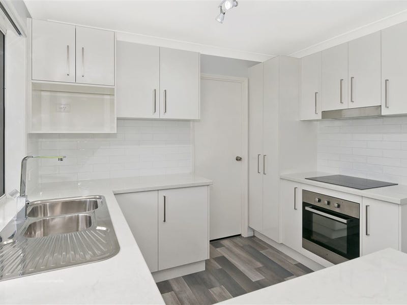 3 McKenzie Court, Crestmead, Qld 4132 Property Details