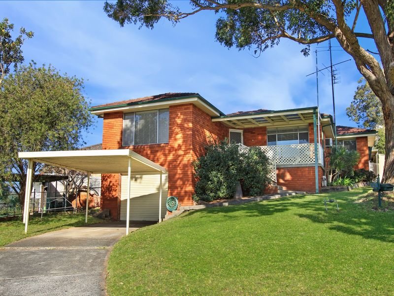 81 Cummins Street, Unanderra, NSW 2526 Property Details