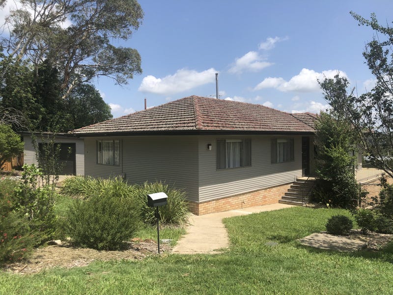 4 Baker Place, Armidale, NSW 2350