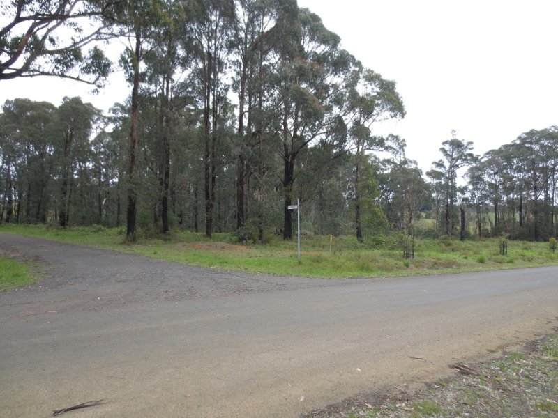 36 Amlyn Court, Kinglake West, VIC 3757