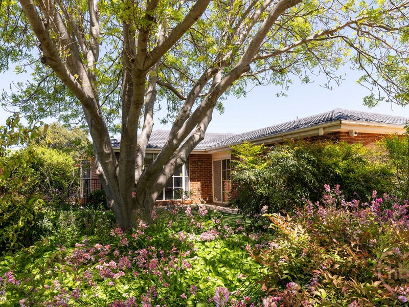 12 Fairweather Circuit, Lyneham, ACT 2602 Property Details