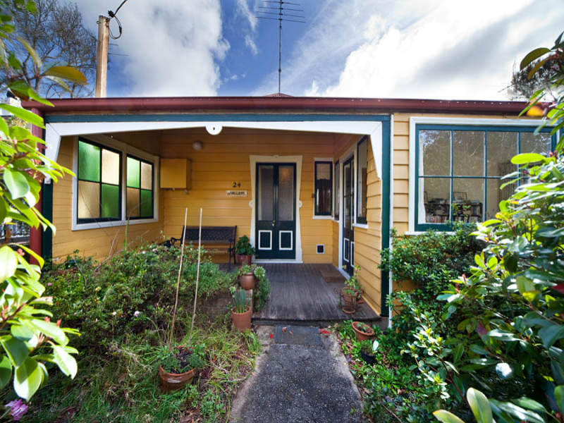 24 Eveleigh Avenue, Blackheath, NSW 2785 Property Details