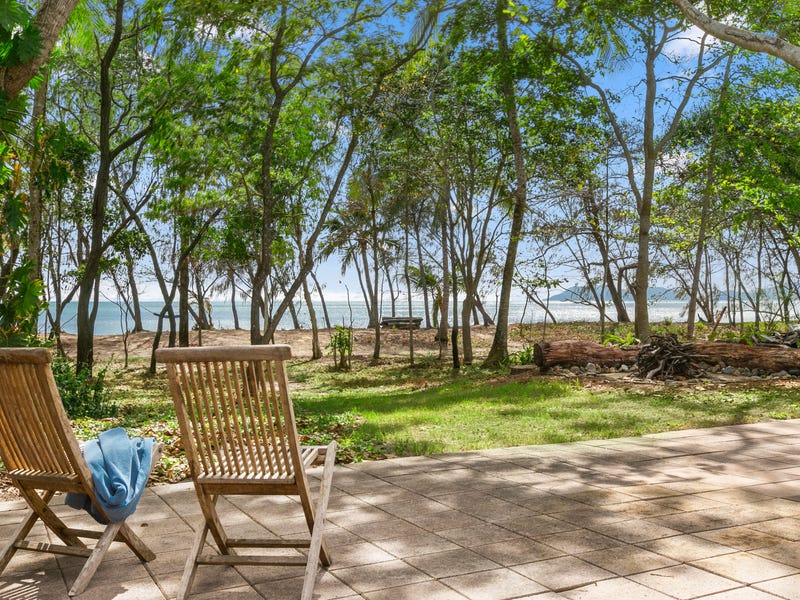 Houses for Sale in Holloways Beach, QLD 4878