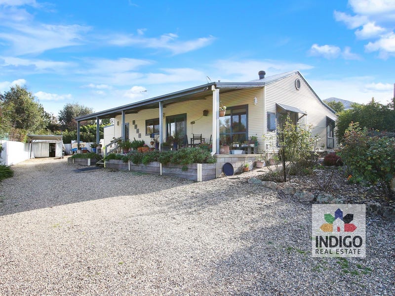 4 Victoria Street, Beechworth, Vic 3747 Property Details