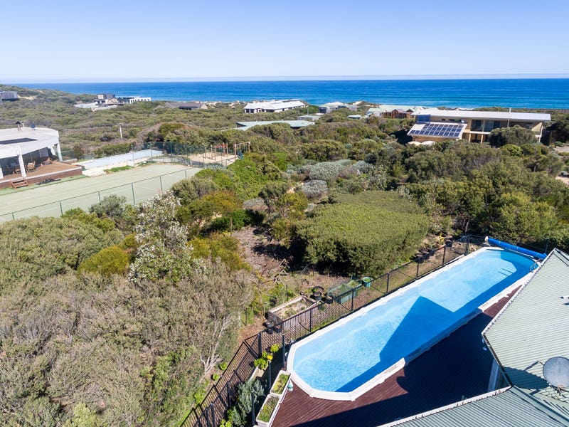 2022 Paradise Drive, St Andrews Beach, VIC 3941