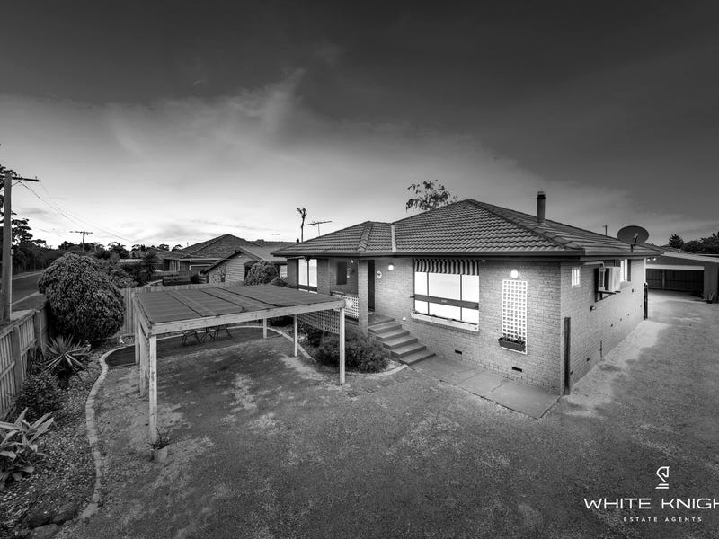 2021 Western Highway, Rockbank, Vic 3335 Property Details