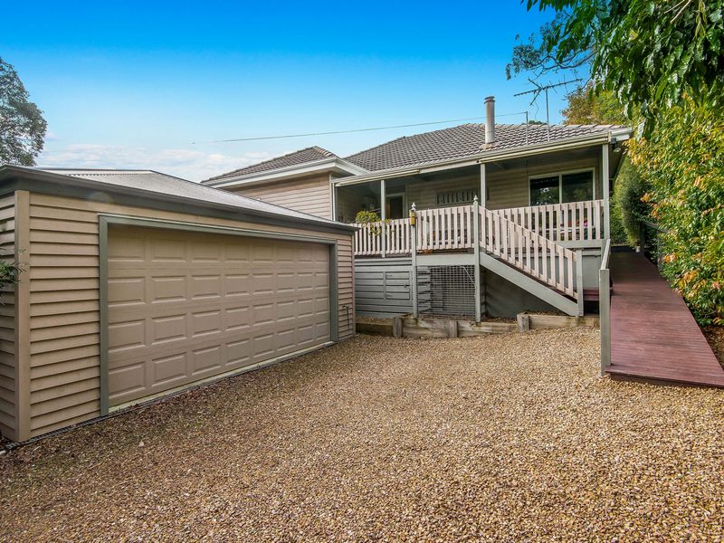 121 Shoreham Road, Red Hill South, VIC 3937