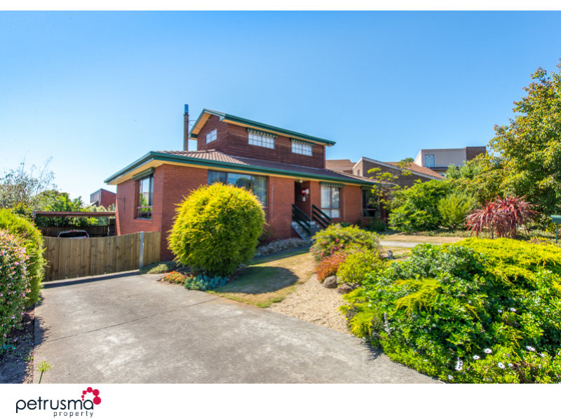 15 Nicholas Drive, Kingston Beach, TAS 7050