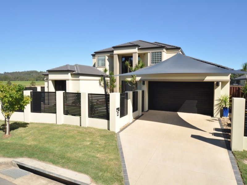 61 Brittany Drive, Oxenford, QLD 4210