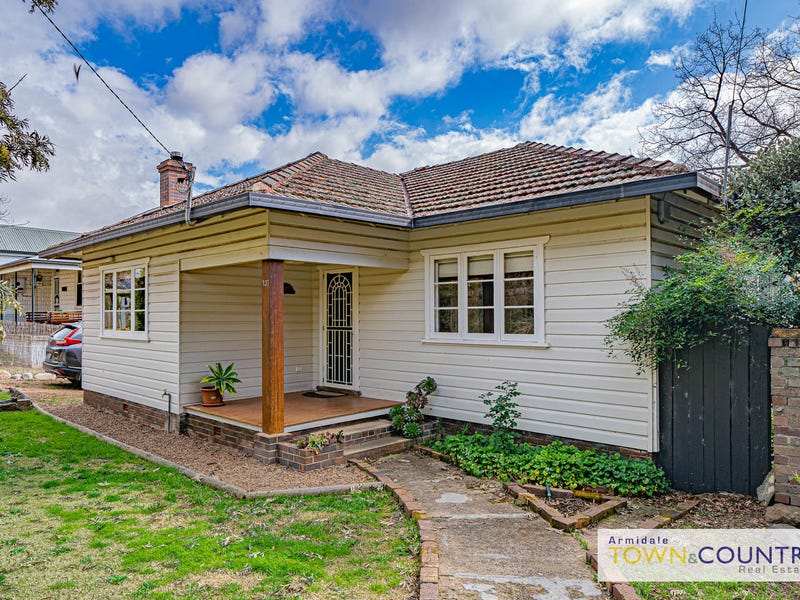 131 Mann Street, Armidale, NSW 2350 Property Details