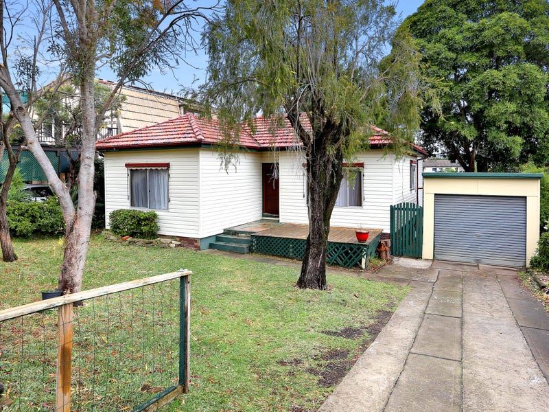 15 Newton Street, Guildford, NSW 2161 Property Details