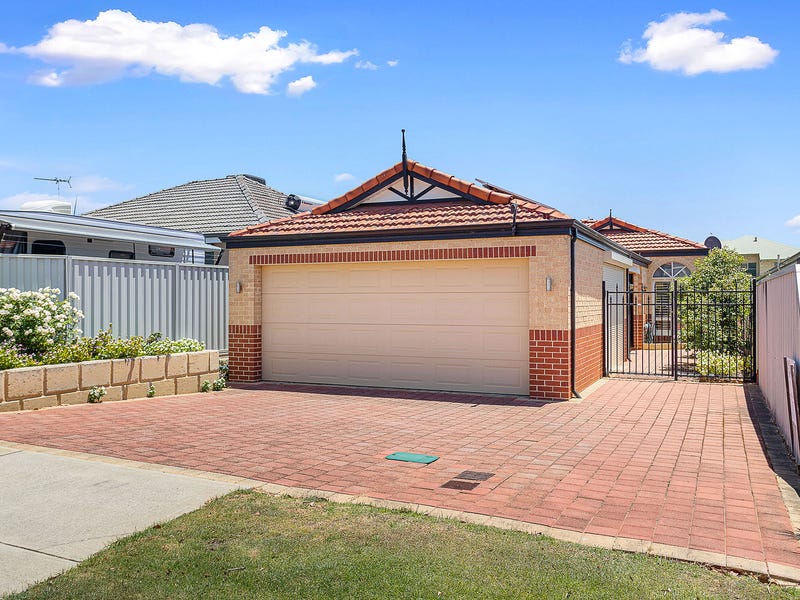 121B Lockhart Street, Como, WA 6152