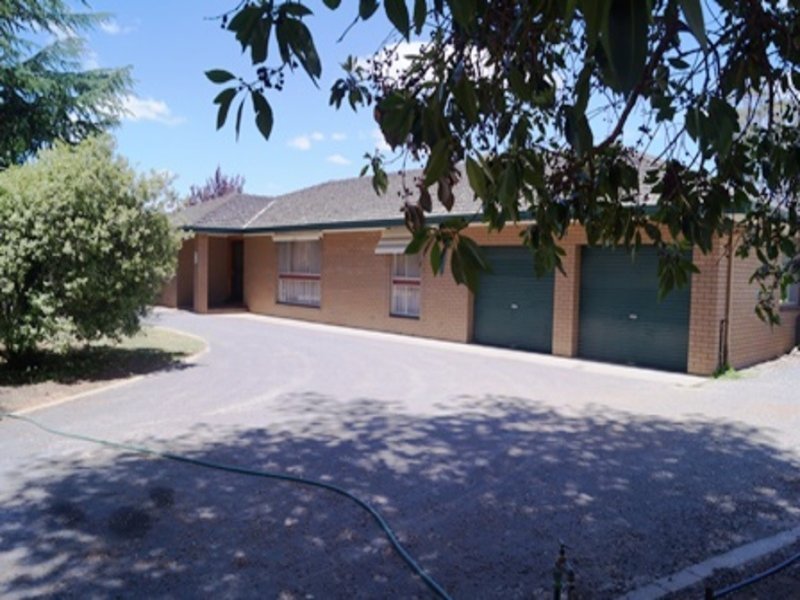 8 Service Road, Kialla West, VIC 3631