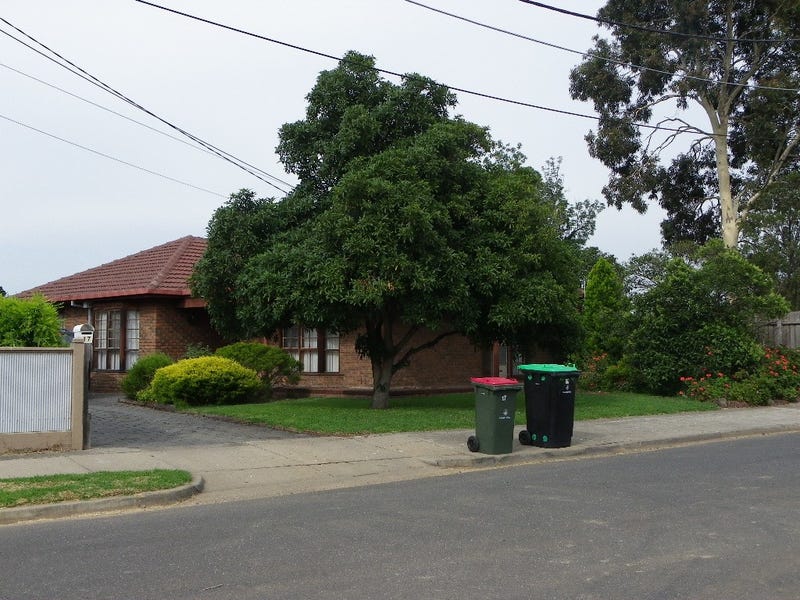 17 Peters Street, Airport West, VIC 3042