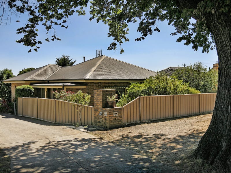 1/43 Wedge Street, Vic 3444 Property Details