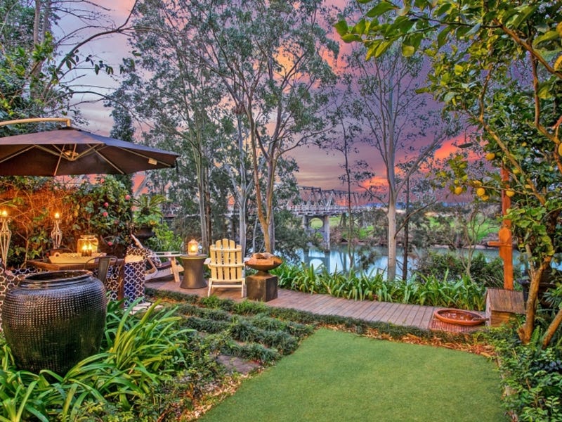 124 Swan Street, Morpeth, NSW 2321 Property Details